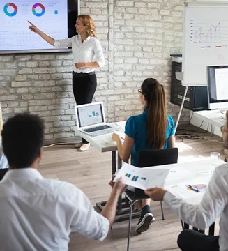 Why Generic Helpdesks Fail B2B E-Commerce Teams